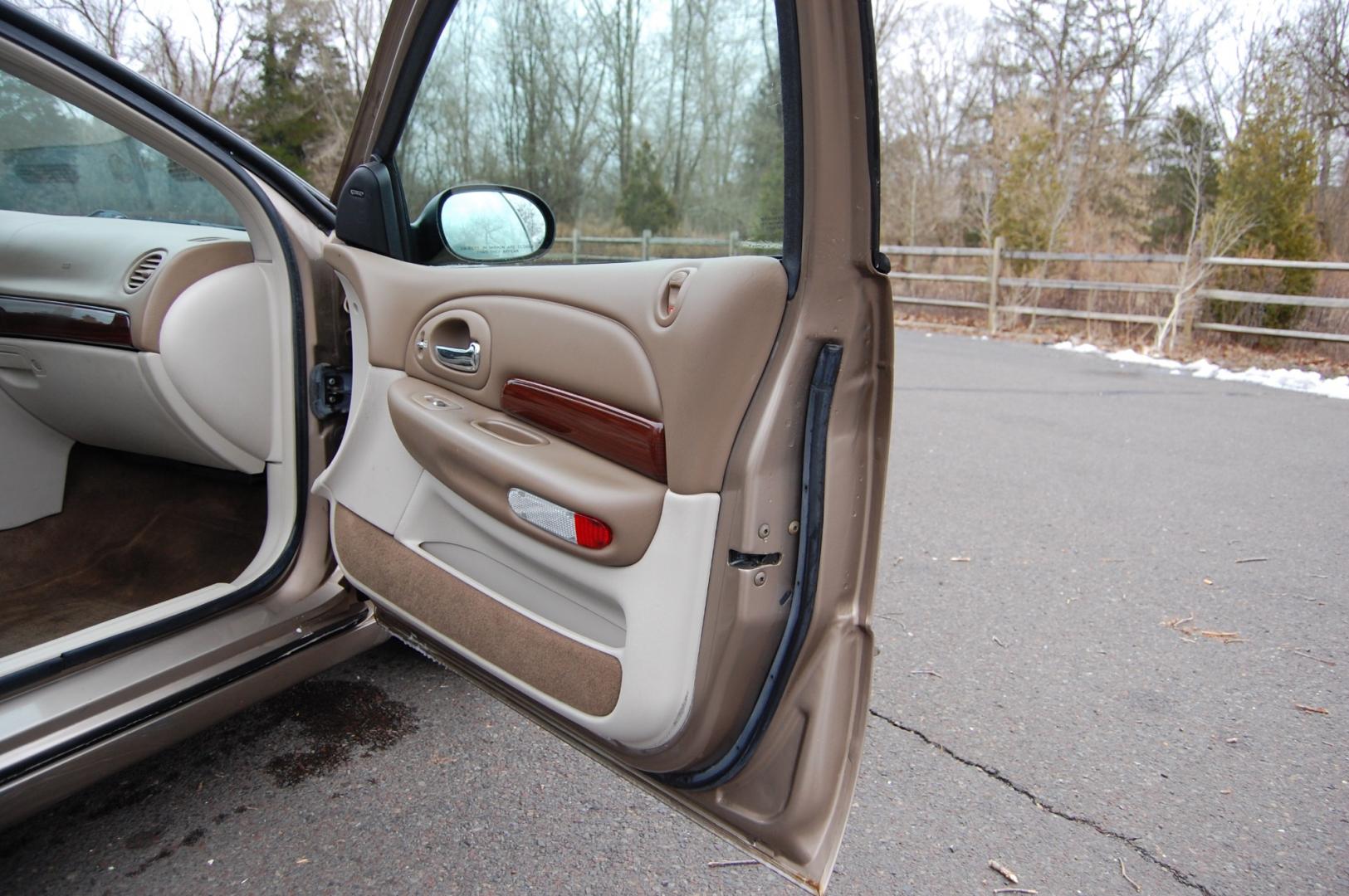 2000 Tan /Tan Leather Chrysler 300M (2C3HE66G8YH) with an 3.5 liter V6 engine, Automatic transmission, located at 6528 Lower York Road, New Hope, PA, 18938, (215) 862-9555, 40.358707, -74.977882 - Here for sale is a good running 2000 Chrysler 300M. Under the hood is a strong running 3.5 liter V6 which puts power to the font wheels via a smooth shifting automatic transmission. Features include; Tan leather interior 2 keys, 2 remotes, wood trim, cruise control, tilt steering wheel, AC, power - Photo#17